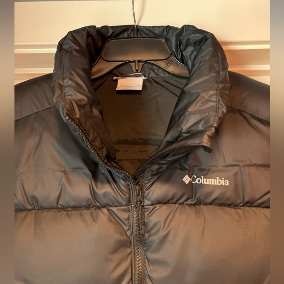 Womens Large Columbia Puffect Mid Vest Black Puffer Synthetic Down Insulation - Picture 3 of 16